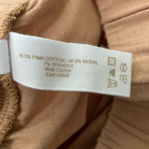 NWT SKIN WORLDWIDE LUXURY LOUNGEWEAR PIJAMA SHORT IN COCONUT ALMOND. Size 2 Med - Picture 5 of 6